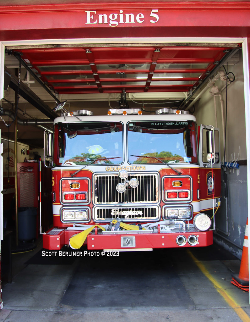 DCFD ENGINE COMPANY 5 | Scott Berliner | Flickr