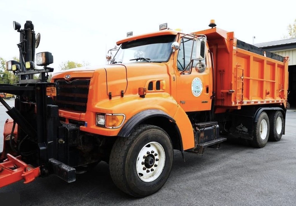 Town of Newstead, NY 2000 Sterling LT9511 dumpplow truc… Flickr