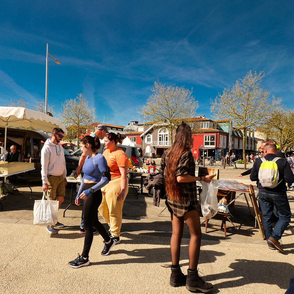 GX93403 La Rochelle Place de la Motte Rouge Daniel Guérin Flickr