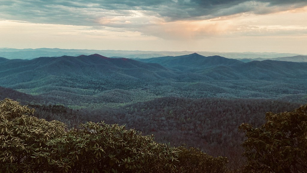 View at Dinner Our window seat at the Pisgah Inn Restauran… Flickr