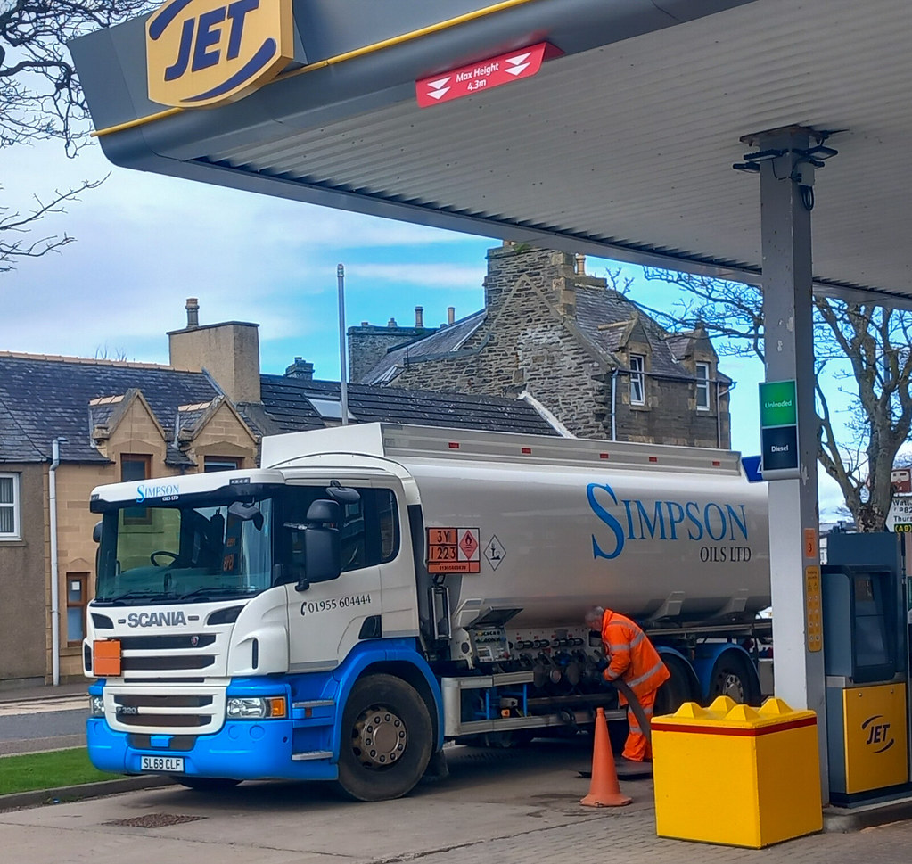 Simpsons oils Ltd. Scania (SL68 CLF) Leon Gray Flickr