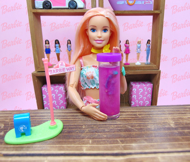  To Mini Barbieland Color Reveal Unboxing a photo on