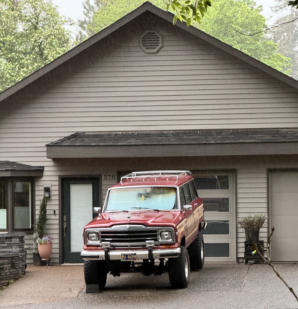 Lake Oswego Jeep Wagoneer. April 2024 drburtoni Flickr