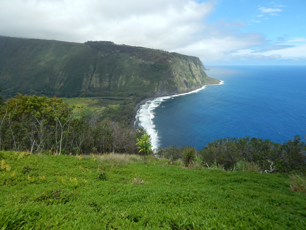Waipio Valley lookout spot, end of the road, Hamakua coast… Flickr