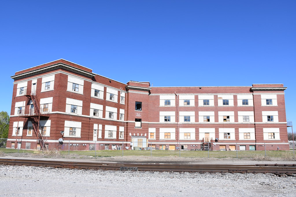 Old Rock Island Railroad Office Building (El Reno, Oklahoma) a photo