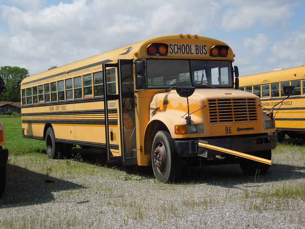 Coahoma County Schools 86 Bus lot Clarksdale, MS. Bus is… Flickr