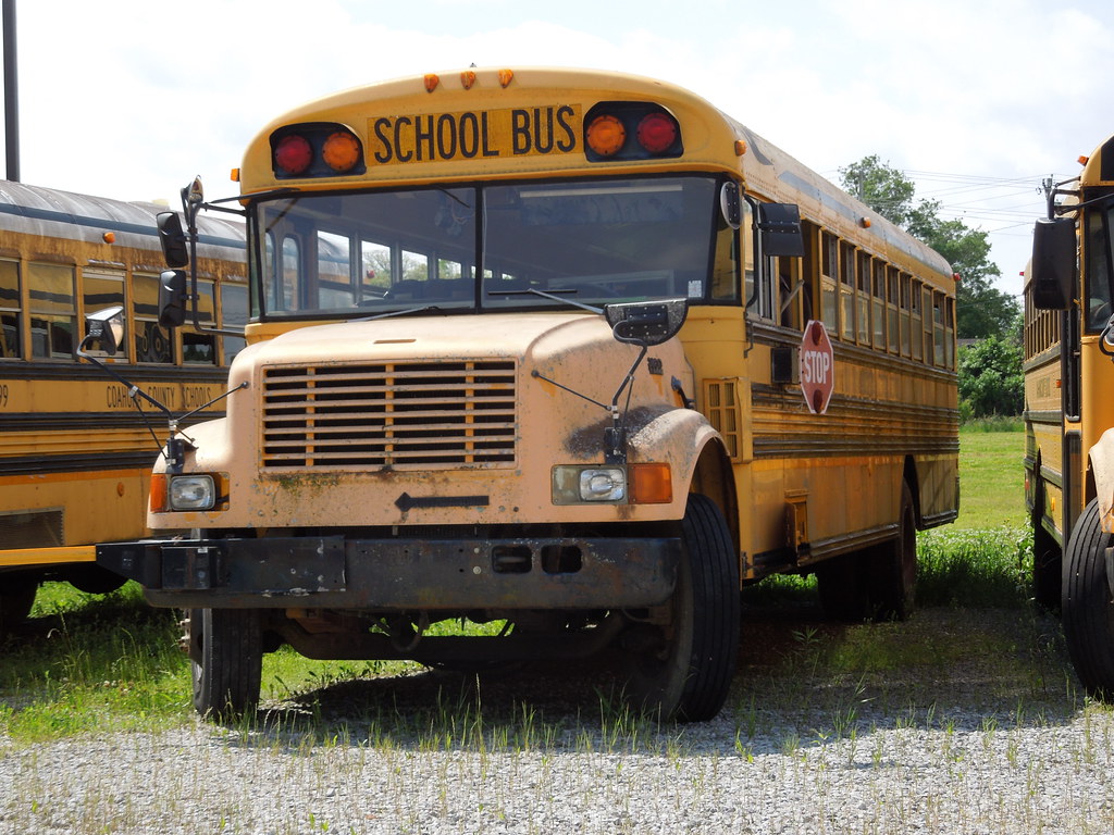Coahoma County Schools 55 (2) Bus lot Clarksdale, MS. Bu… Flickr