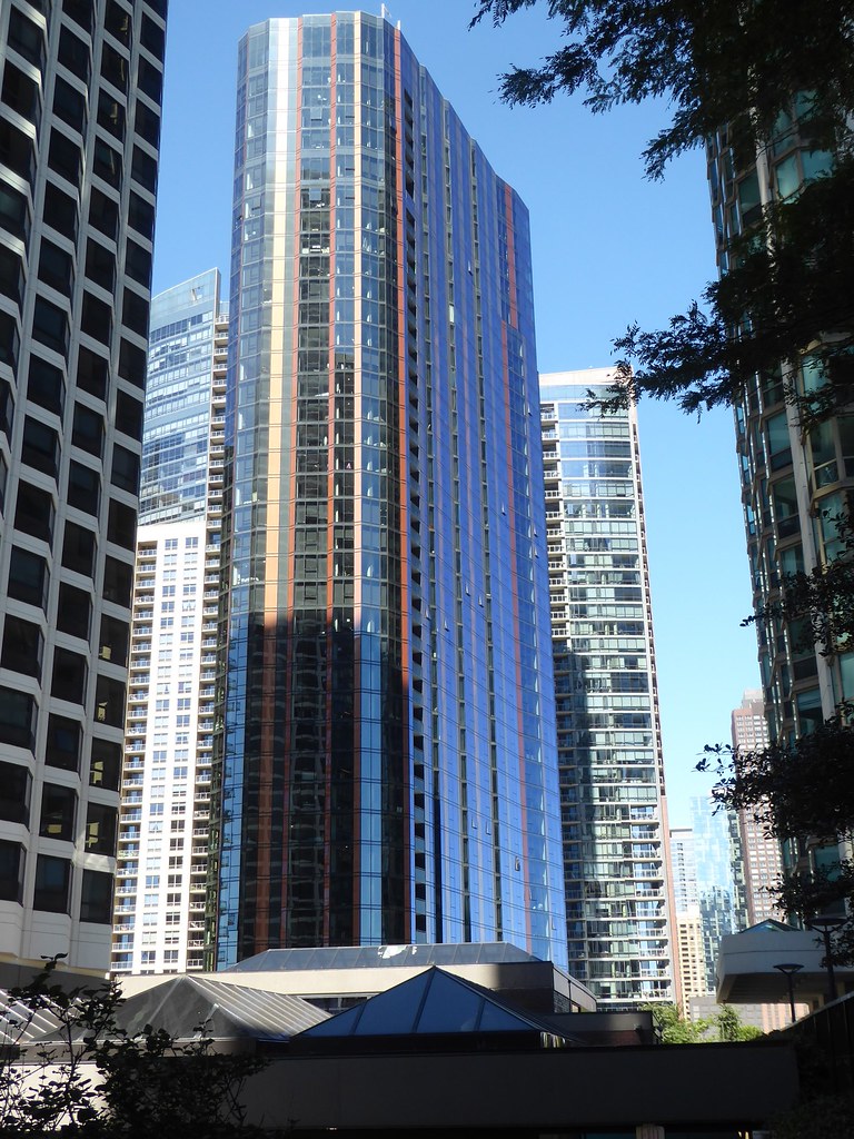 Chicago, Streeterville, Condominium Towers Mary Warren Flickr