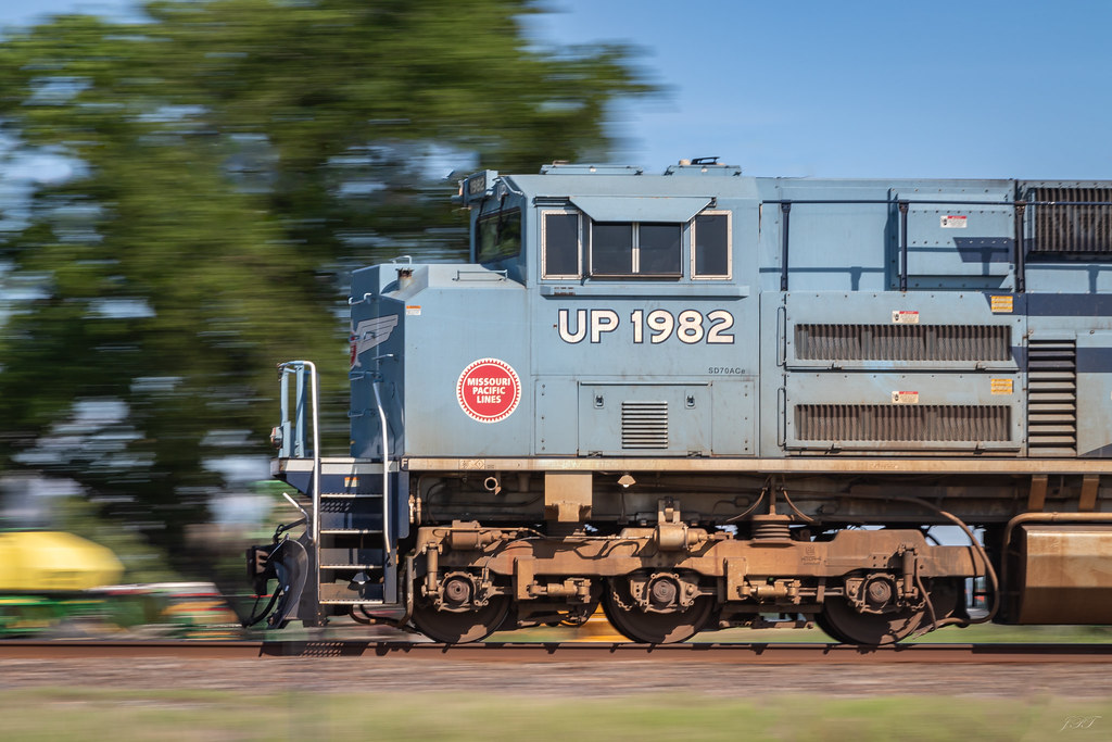 UP 1982 Swifton, AR UP SD70ACE 1982 the "Missouri Pacifi… Flickr