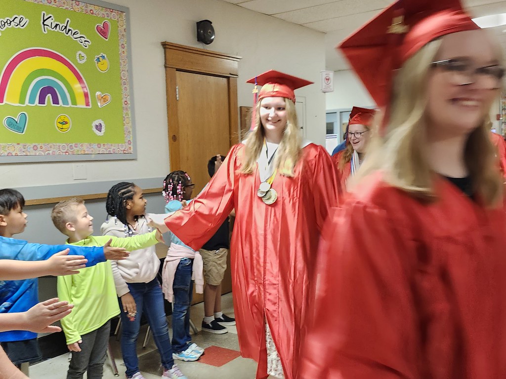 Arthur Senior Walk Cedar Rapids Community School District Flickr