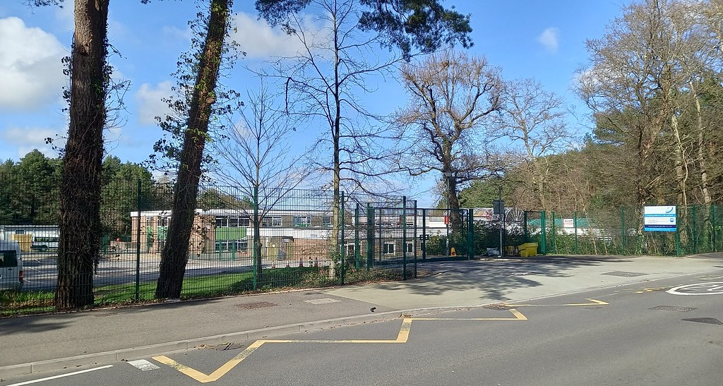 Broadstone Middle School, Dunyeats Road, Broadstone, Poole… Flickr