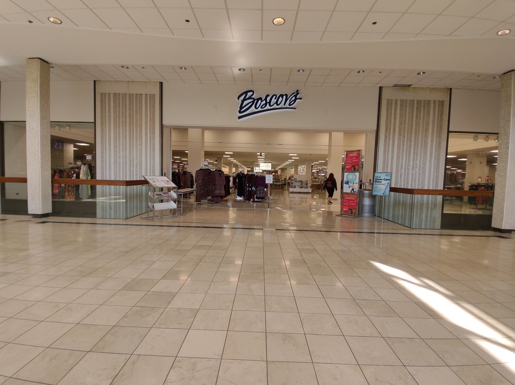 Boscov's Lehigh Valley Mall Whitehall PA gameking3 Flickr