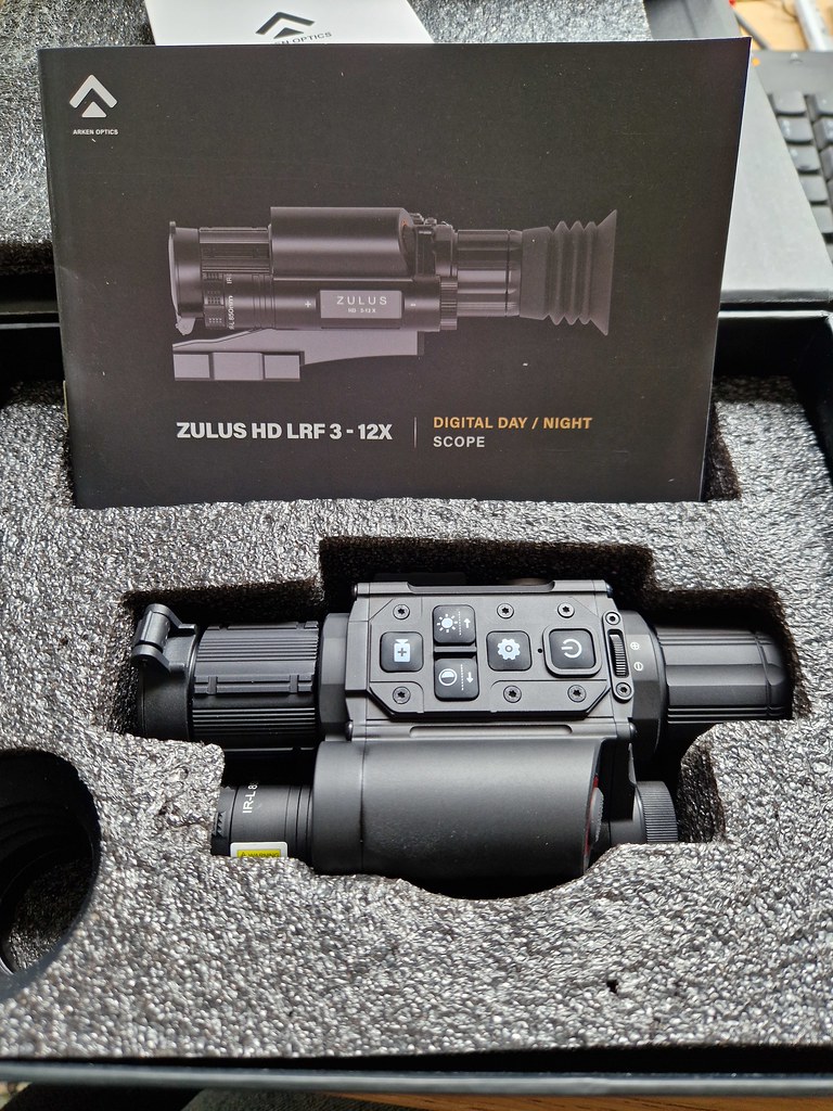 116 Arken Optics ZHD312R day & night scope and accessories Flickr
