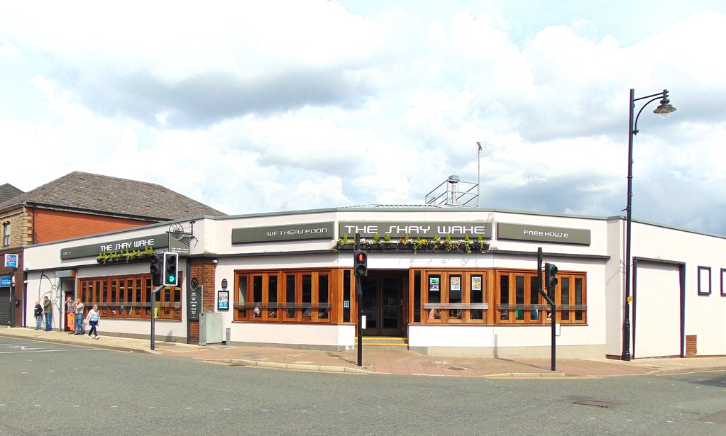 OldhamSHAY WAKE (JDW), 210 Milnrow Rd, Shaw OL2 8EQ (May… Flickr