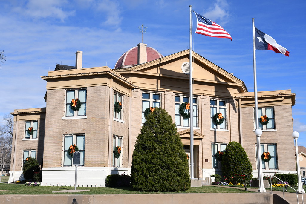 Rains County Courthouse (Emory, Texas) Historic Rains Coun… Flickr