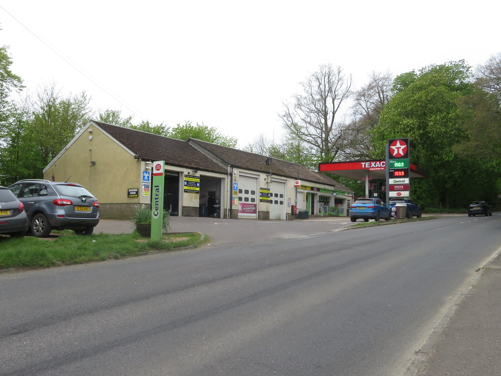Texaco Crackmore Garage, Sherborne Road, Milborne Port, … Flickr