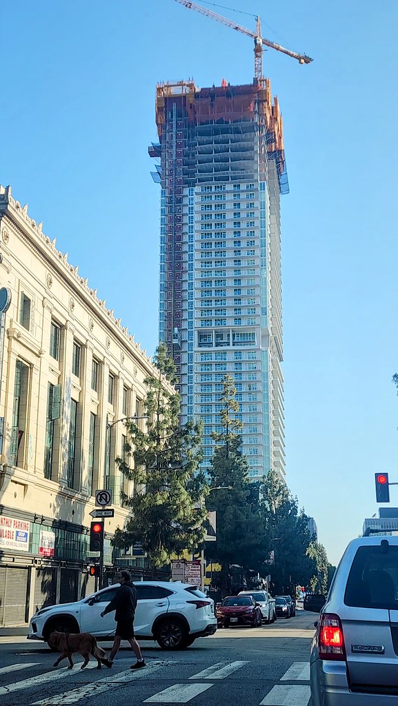 Onni apartment tower u/c at Olympic and Hill streets in DT… Flickr