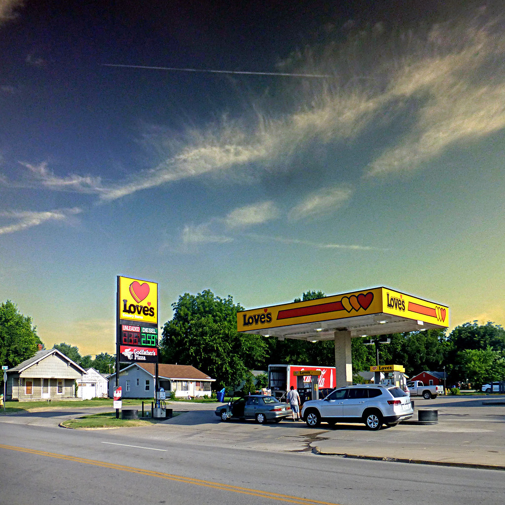 Miami, Oklahoma, USA 2019 Unleaded 2.359 per gallon / … Flickr