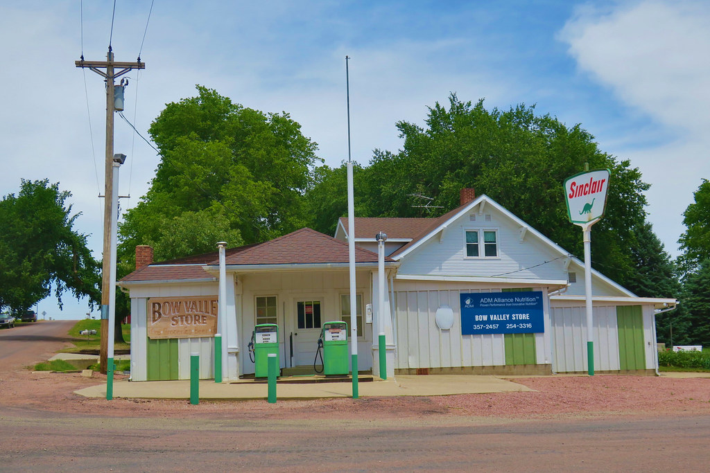 Sinclair Station, Bow Valley, NE Bow Valley Store and Sinc… Flickr