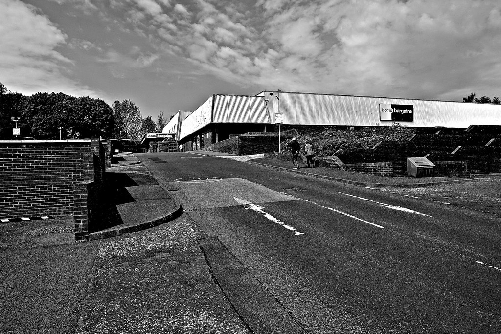 'Home Bargains' beside the Myrie, Forfar ronramstew Flickr