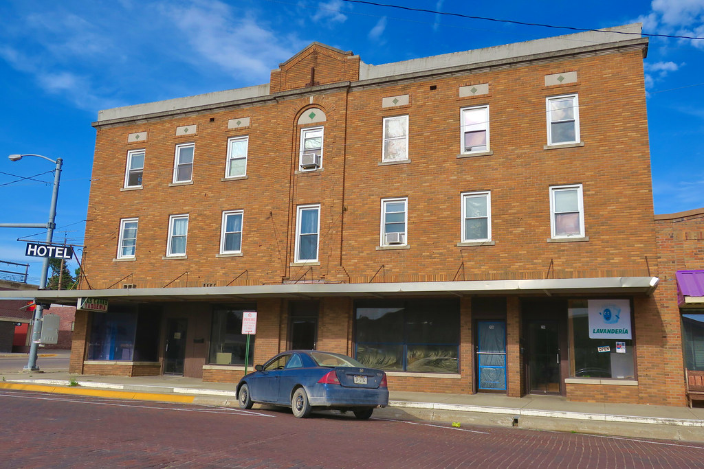 Hotel, West Point, NE Building with an old "Hotel" sign, c… Flickr