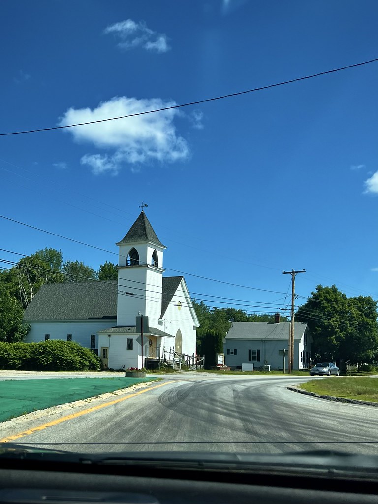 Hollis, York County, Maine 🇺🇸 43.60110° N, 70.59583° W Flickr