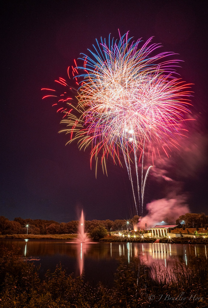 L1330629 West Des Moines, IA fireworks 2024 (Leica SL, V… Flickr