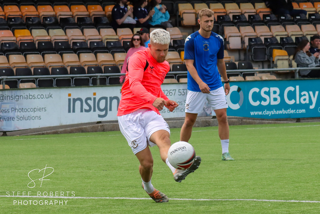 Carmarthen Town AFC vs Haverfordwest County AFC 6th July 2… Flickr