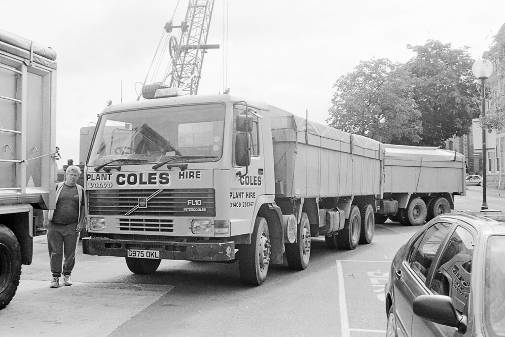 Bideford Trucks on the quay in September 1999, waiting to … Flickr