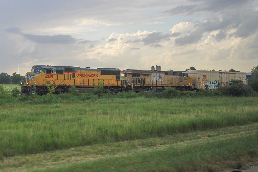 UP4049 Leading the MPSMU at Mazie OK Ethan Whetstone Flickr