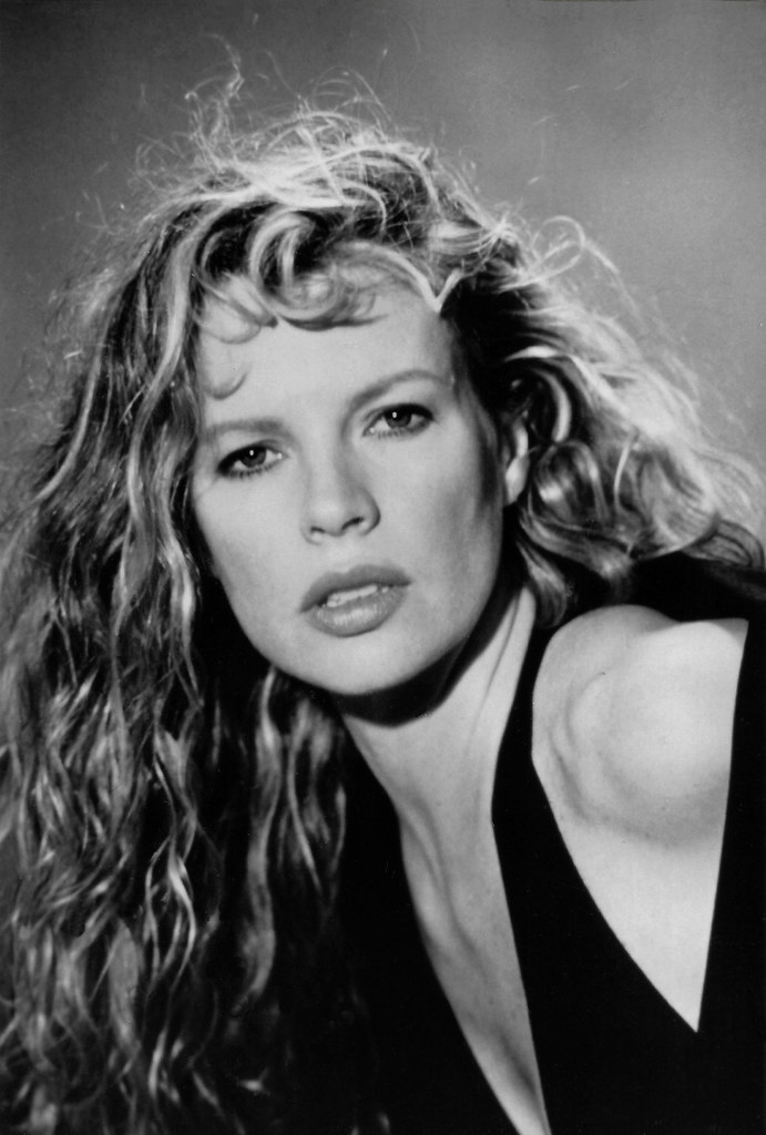 Kim Basinger - a photo on Flickriver
