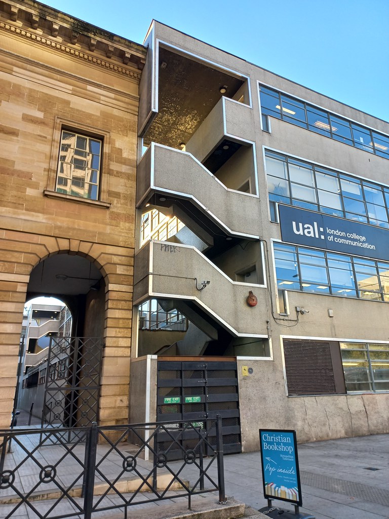 Elephant & Castle Town Centre Elephant & Castle 121m, 117m, 83m