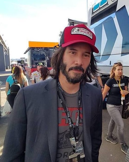 With Some Of The Fans Keanu Reeves Flickr