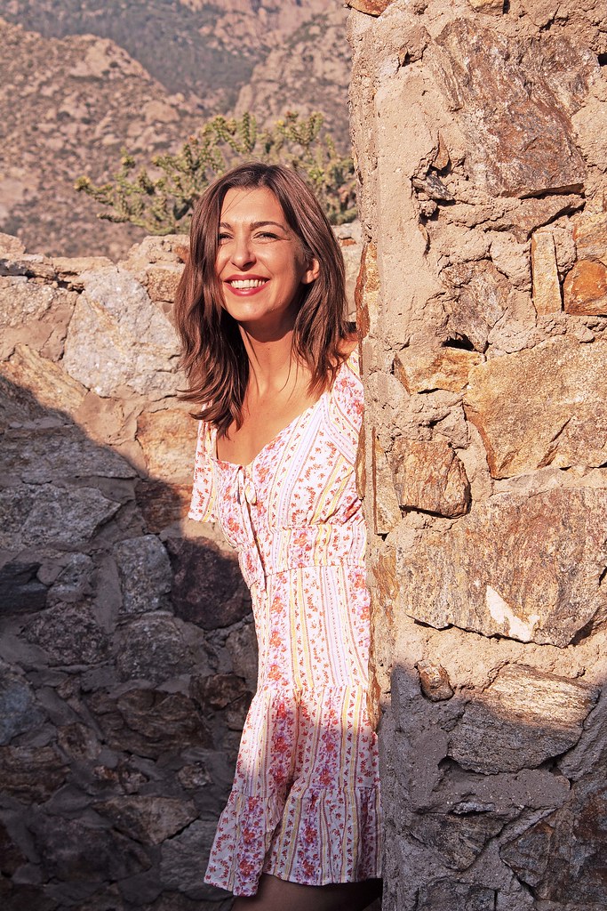 Melissa Troutt outdoor shoot in Juan Tabo cabin, New Mexic… | Flickr