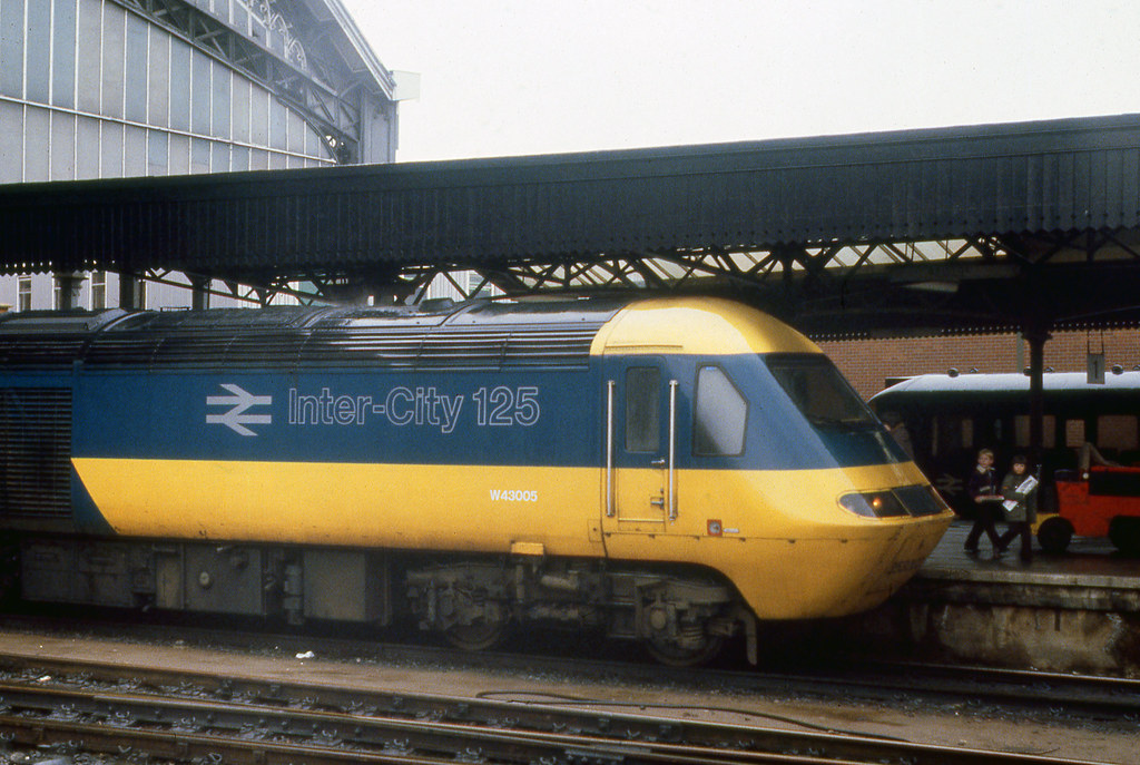HST 253002 Bristol Temple Meads 03.03.1979 Power car W4300… Flickr