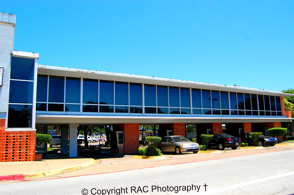 Wynnewood State Bank Drive Thru OAK CLIFF (Dallas) Tx De… Flickr