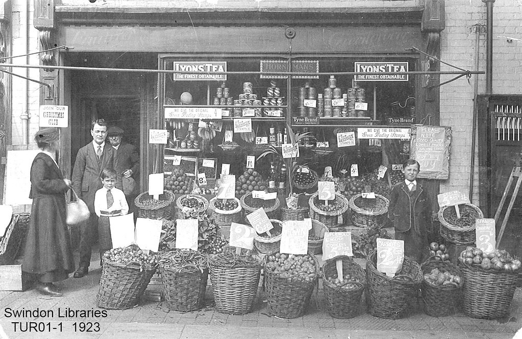 1923 Turner's greengrocers, Cricklade Road, Swindon Flickr