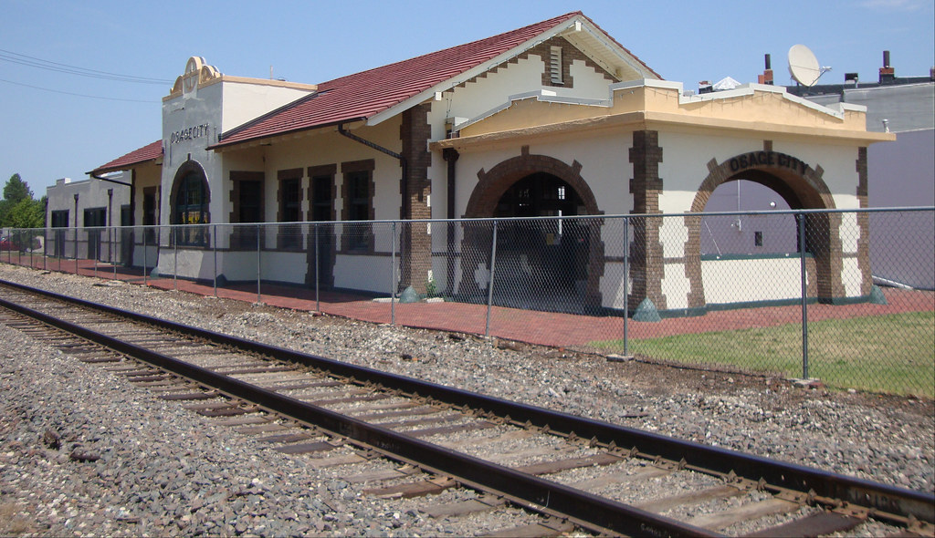 Santa Fe Railroad Depot (Osage City, Kansas) Located in do… Flickr