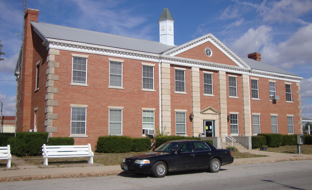 Schuyler County Courthouse (Lancaster, Missouri) This cour… Flickr