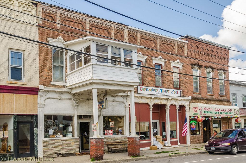 Ovid, NY Building on Main Street with second floor "balcon… Flickr