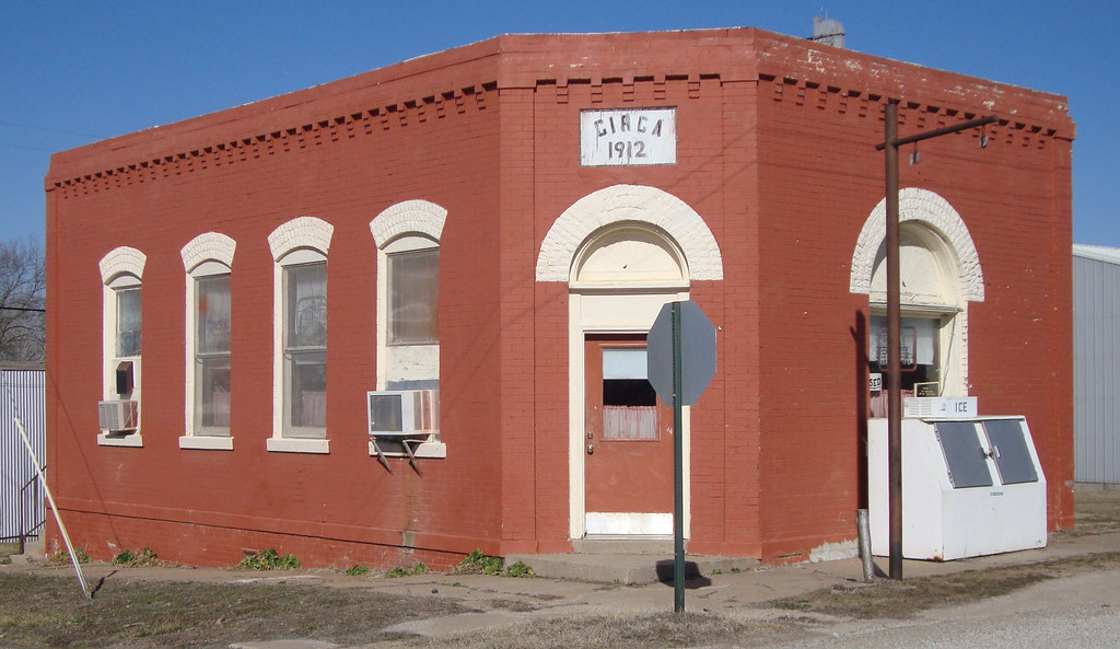 Old Bank (Virgil, Kansas) Virgil is a tiny Flint Hills tow… Flickr