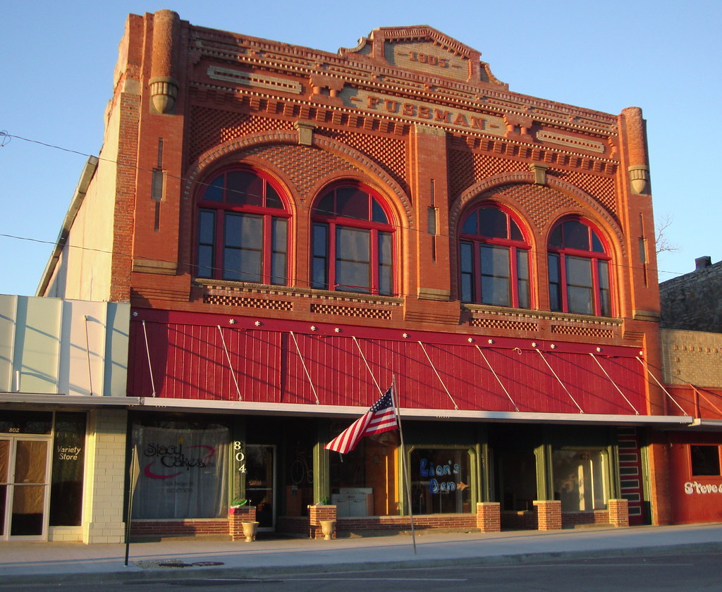 Old Fussman Building (Humboldt, Kansas) Built in 1905 Humb… Flickr