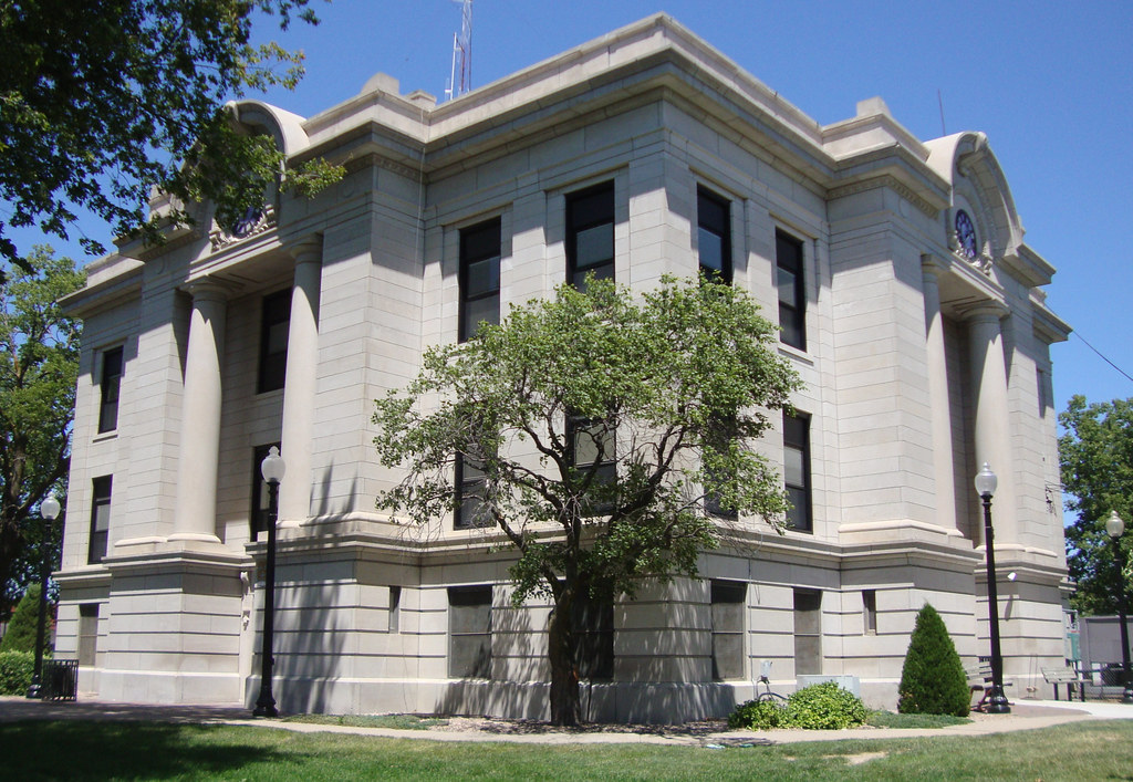 Phillips County Courthouse (Phillipsburg, Kansas) I really… Flickr