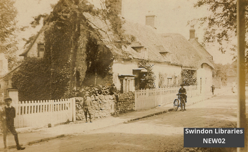 1900s Thatched houses in Blunsdon Source Scan of the ori… Flickr