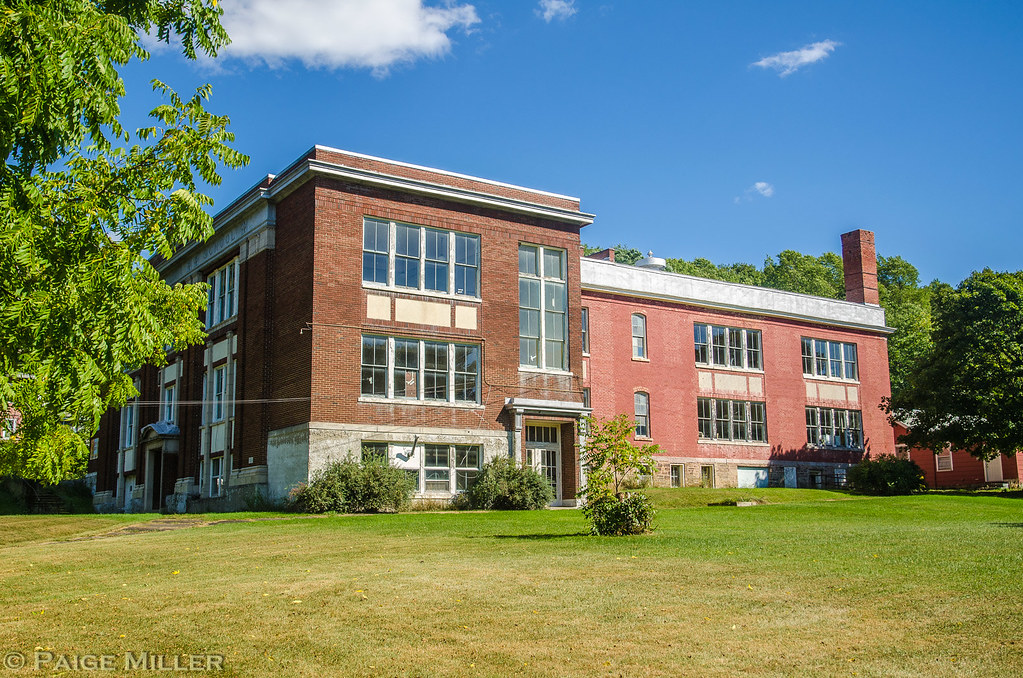 Moravia, NY Moravia High School, not in use any more Paige Miller Flickr