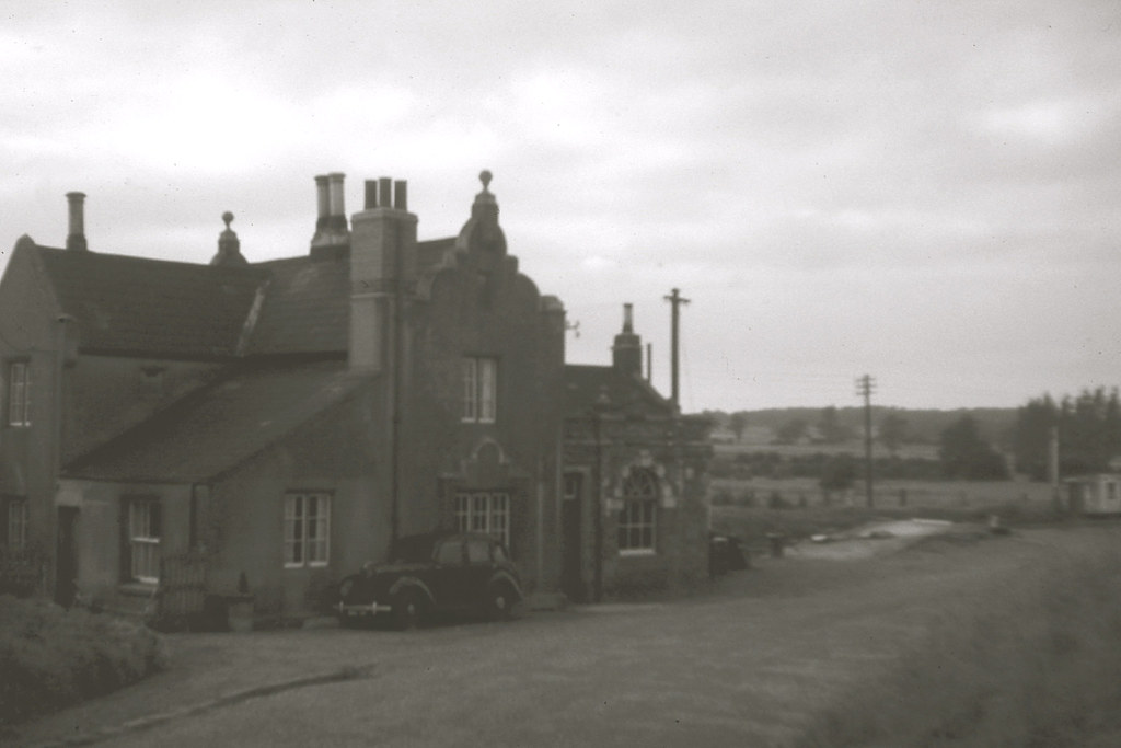 Brixworth railway station On the Northampton Market Harb… Flickr