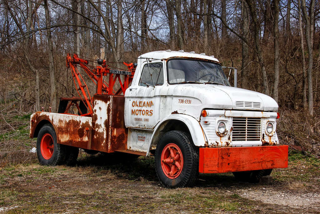 Okeana Motors' 1964? Ford N600 Tow Truck 24 Hour Towing Flickr