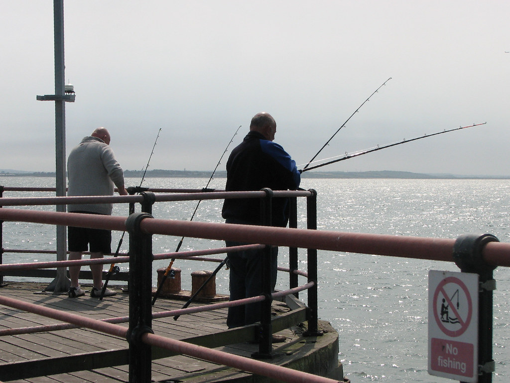 Southend Pier Fishing on Southend Pier. Terry Hassan Flickr