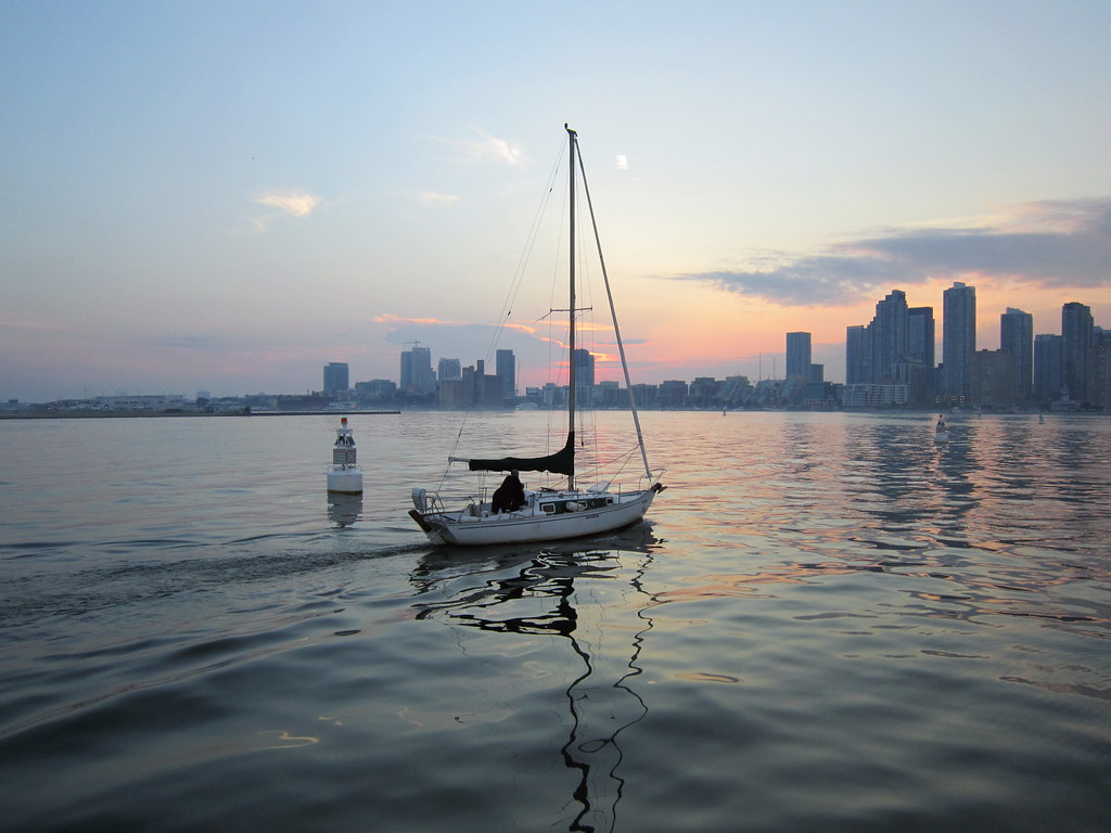 Lake Ontario, Toronto (460118) Lake Ontario, Toronto, Onta… Flickr