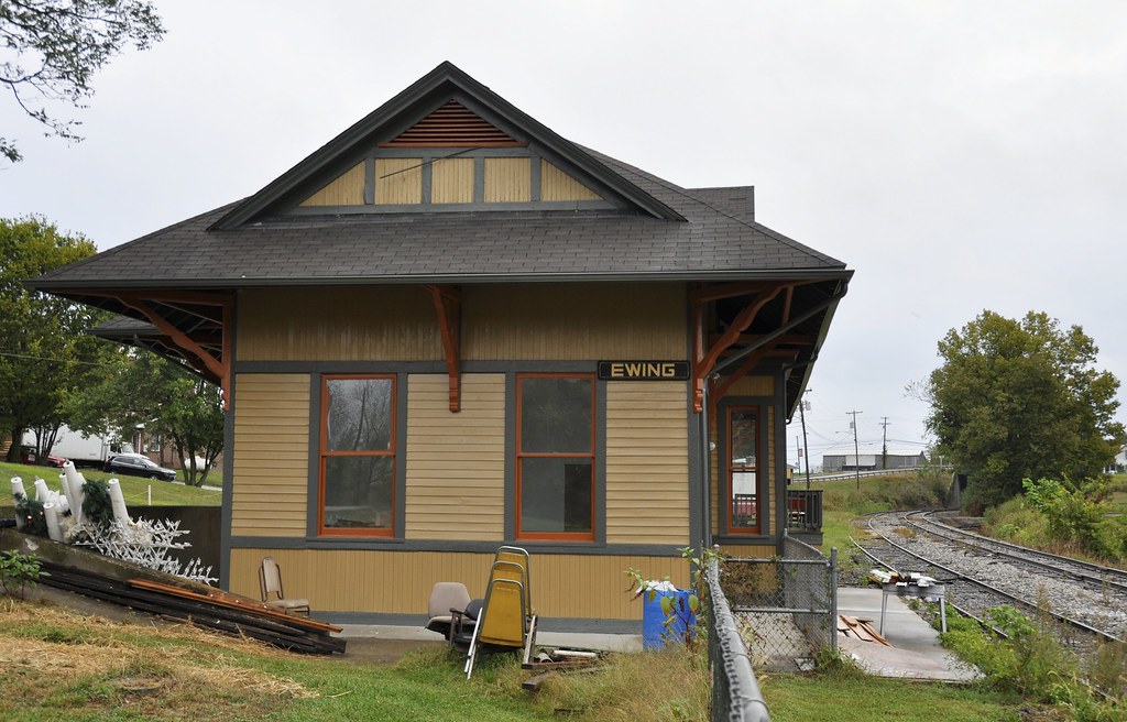 Ewing, Kentucky (2 of 2) Louisville & Nashville (L&N) comb… Flickr